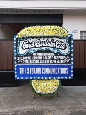 Papan Bunga Duka di Janten
